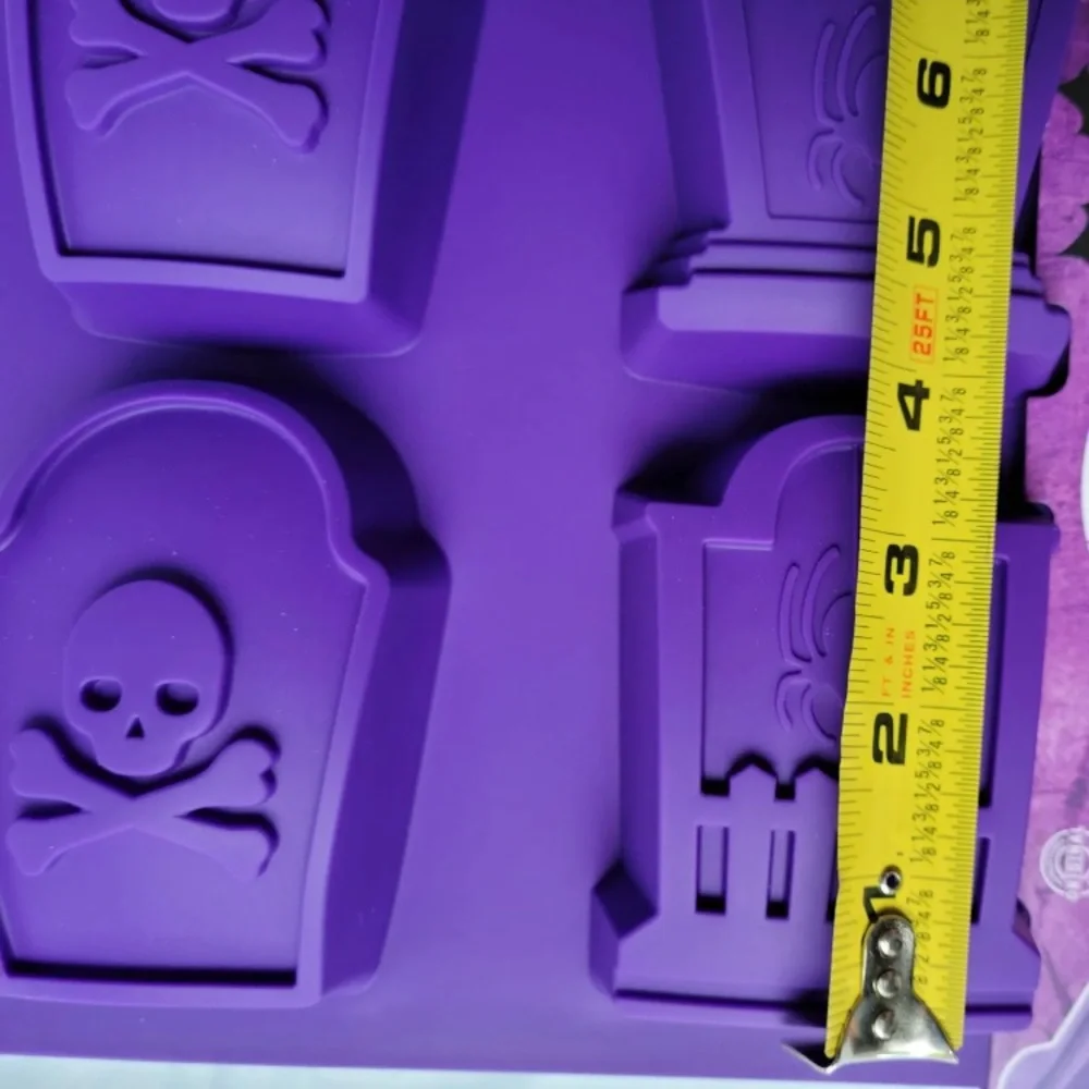 Trudeau Silicone 6ct Halloween Tombstone Jumbo CUPCAKE Baking Pan Mold Purple